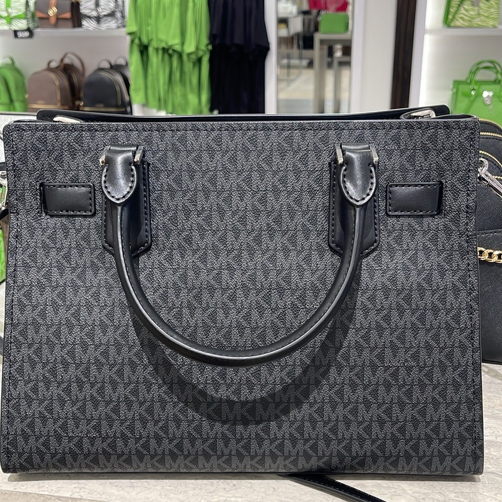 Michael Kors Hamilton Medium Signature Logo Satchel
Black 
NWT - Picture 6 of 16